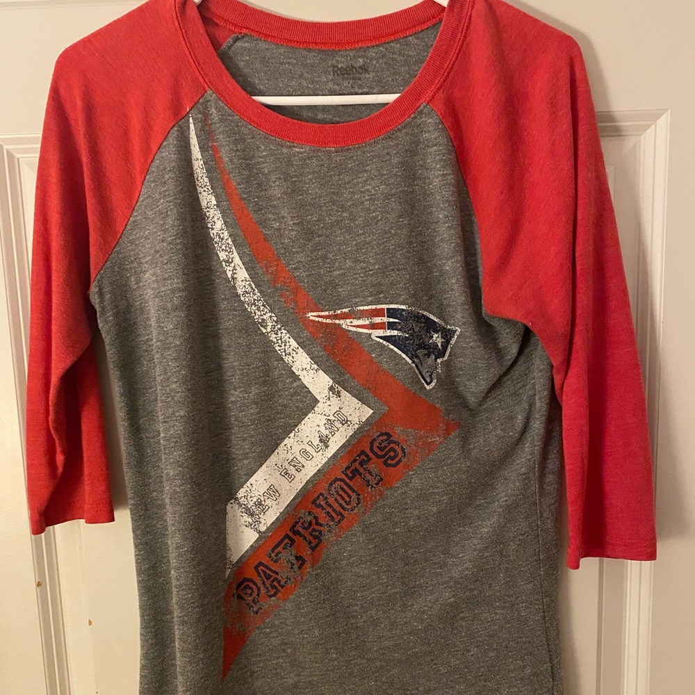 Women’s New England patriots 3/4 sleeve shirt